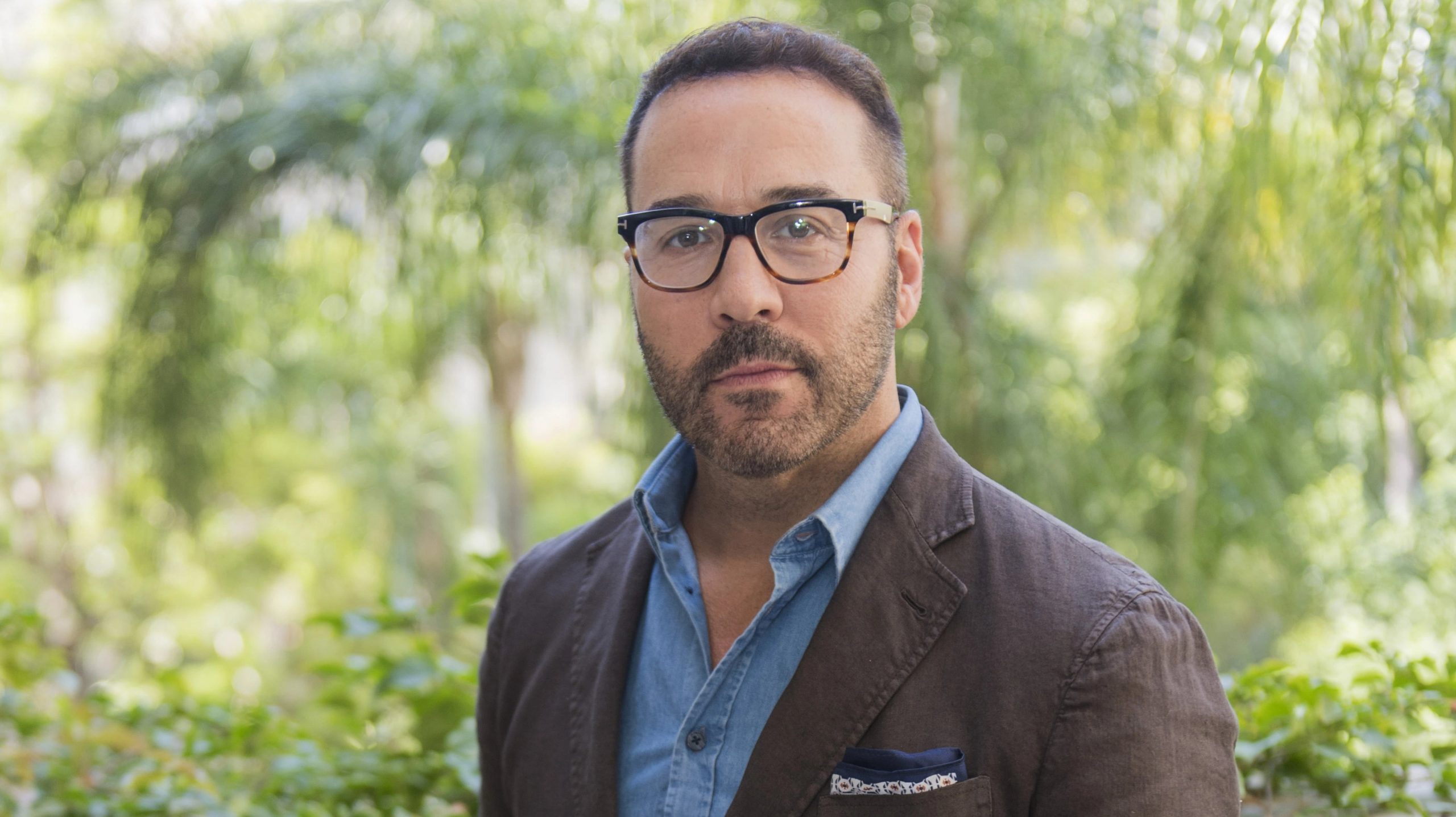 The Evolution Of Jeremy Piven’s Image: From Young Actor To Hollywood Star